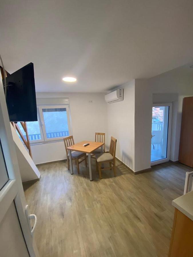 Vila Lena Appartement Bela Crkva  Buitenkant foto