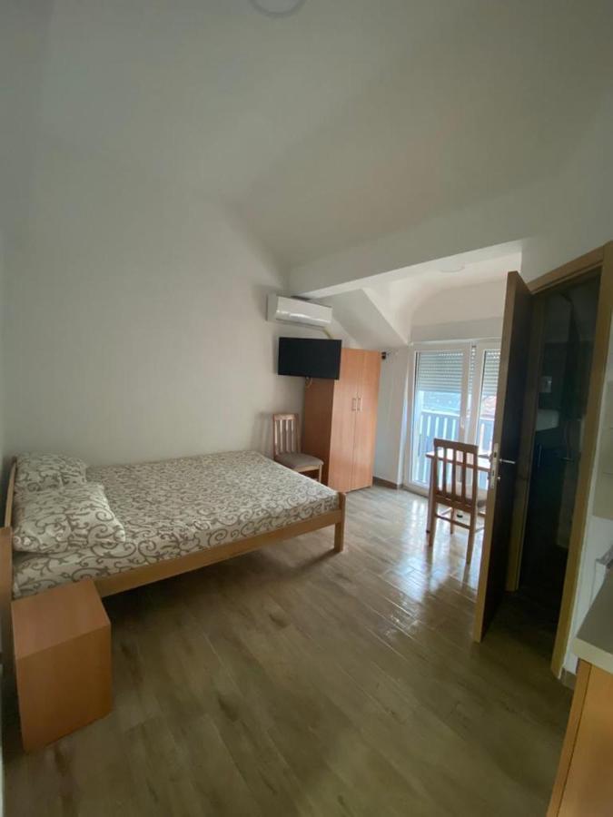 Vila Lena Appartement Bela Crkva  Buitenkant foto